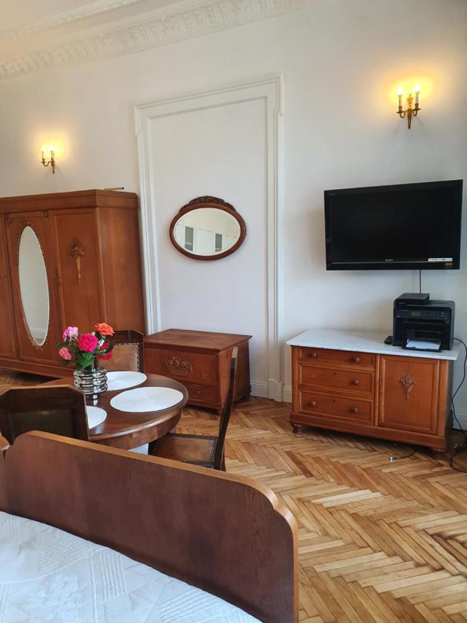 Prestige Aparthotel Piotrkowska 82 - Wyjatkowy Widok Na Deptak Łódź Exterior foto