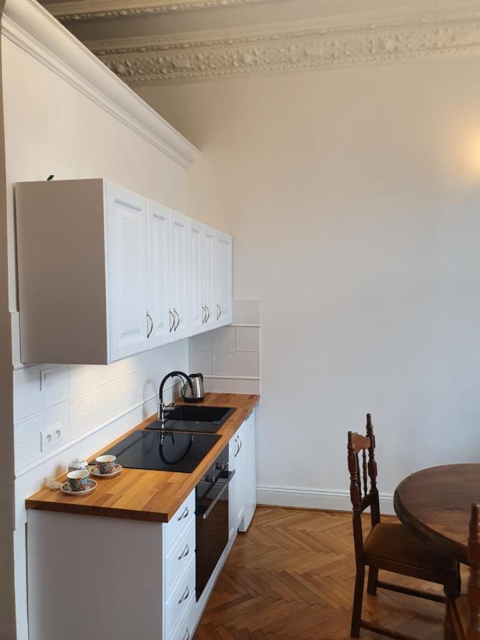 Prestige Aparthotel Piotrkowska 82 - Wyjatkowy Widok Na Deptak Łódź Exterior foto