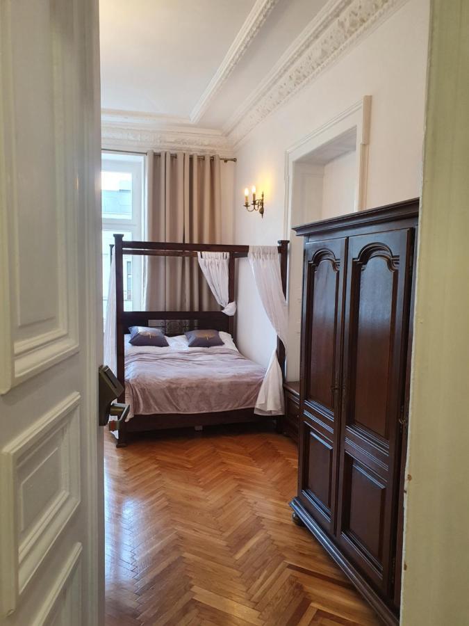 Prestige Aparthotel Piotrkowska 82 - Wyjatkowy Widok Na Deptak Łódź Exterior foto