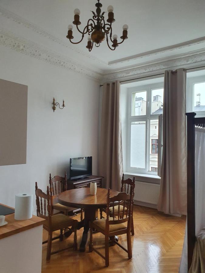 Prestige Aparthotel Piotrkowska 82 - Wyjatkowy Widok Na Deptak Łódź Exterior foto