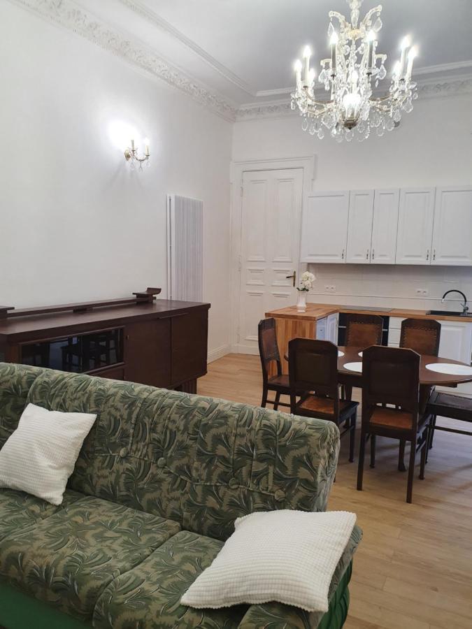 Prestige Aparthotel Piotrkowska 82 - Wyjatkowy Widok Na Deptak Łódź Exterior foto